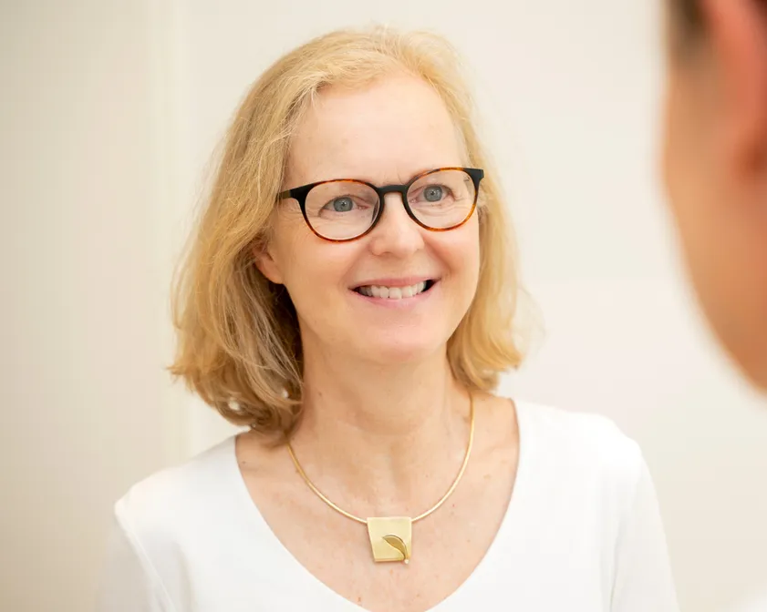 Dr. med. Julia Völkel